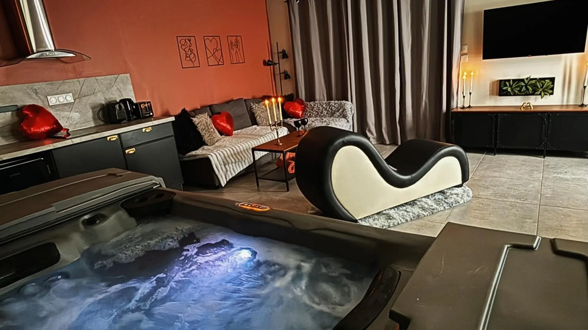 Eden House, Cocon Sensuel Et Romantique Avec Jacuzzi Carpentras 0*,  Fransa
